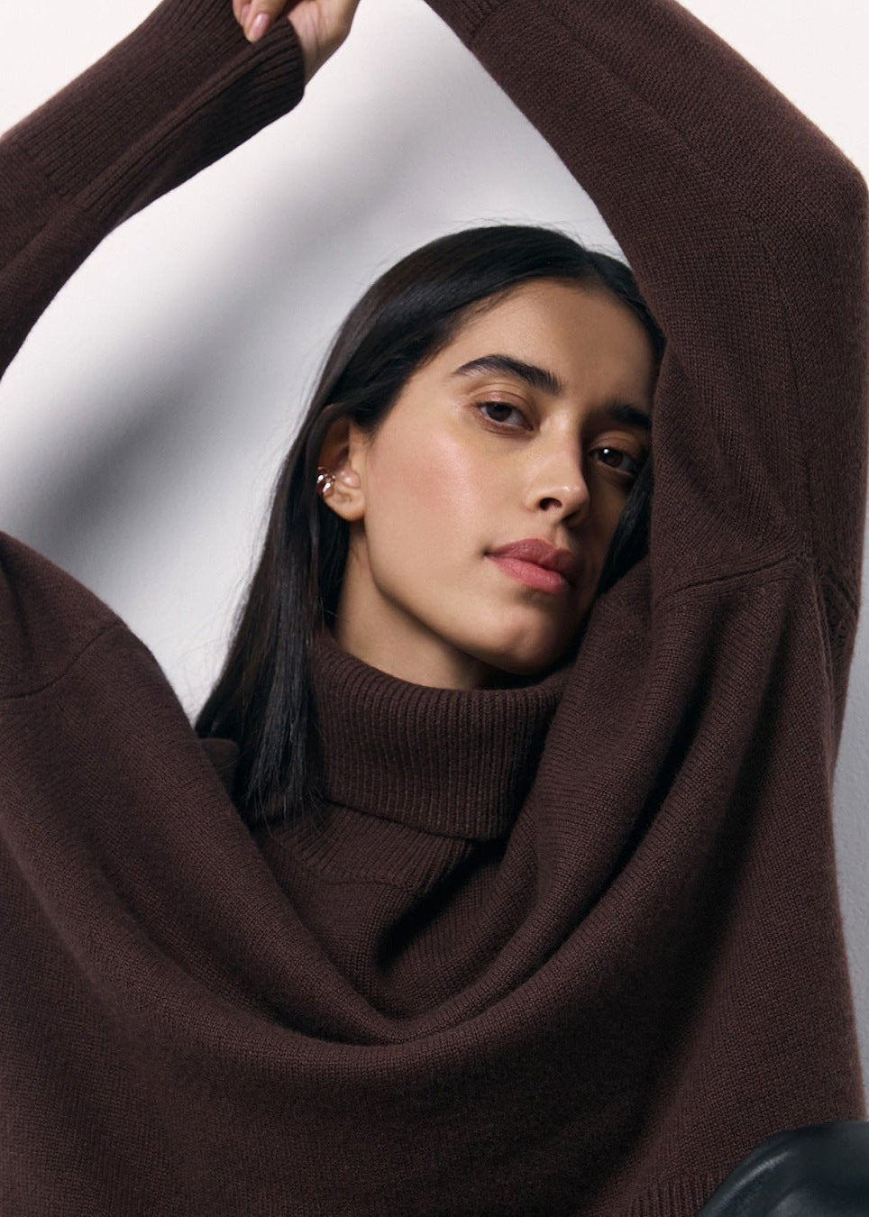 Rouge Comfort | Oversized Turtleneck Knit Sweater
