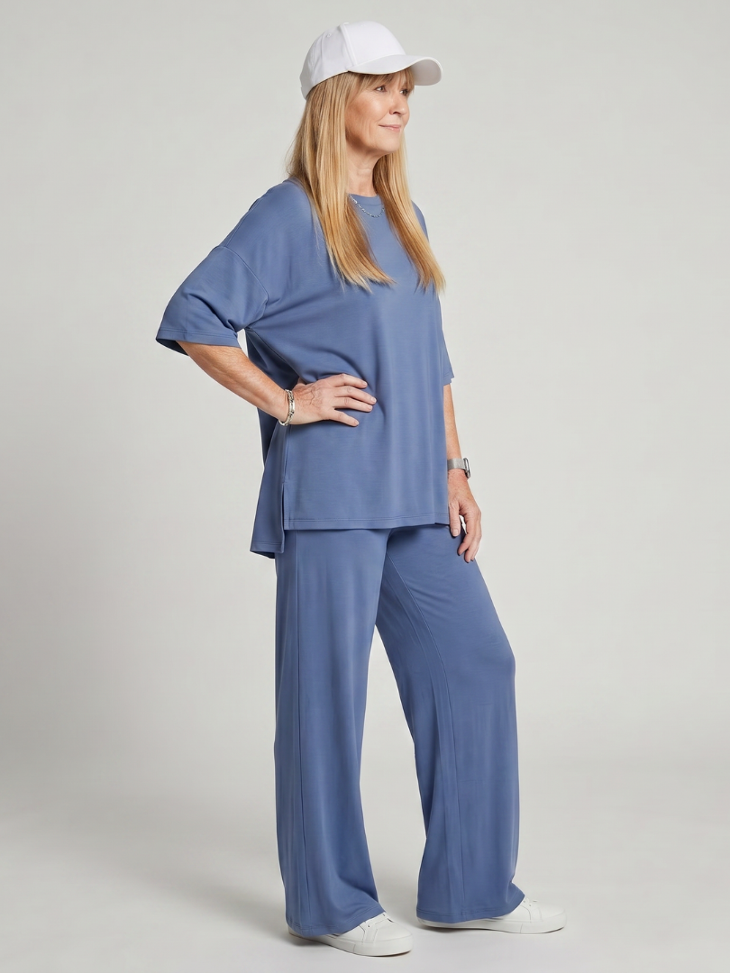 Oversized top s krátkými rukávy a širokými nohavicemi