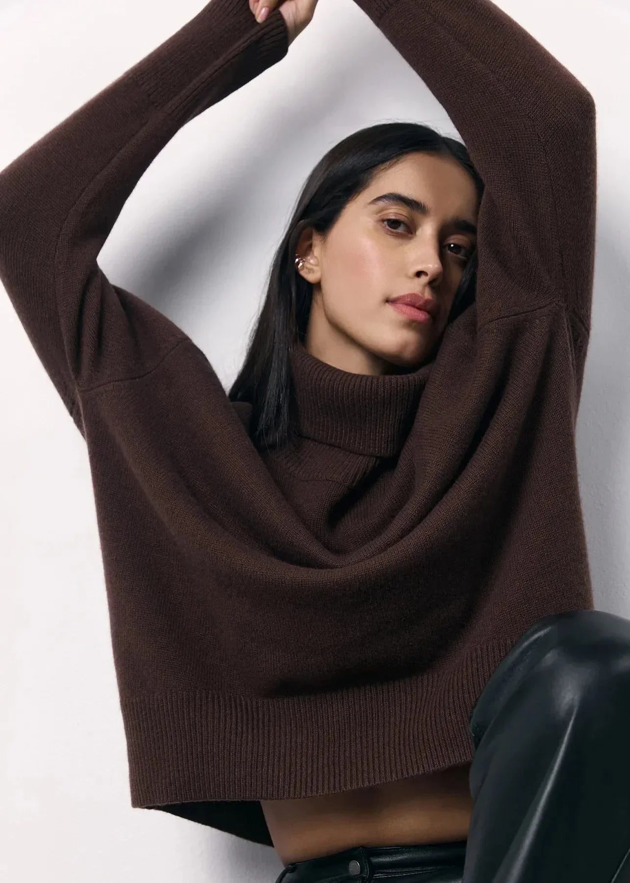 Rouge Comfort | Oversized Turtleneck Knit Sweater