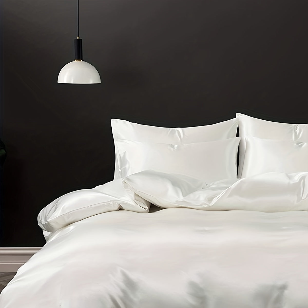 Satin Duvet Cover with Luxurious Look – Comfort and Class