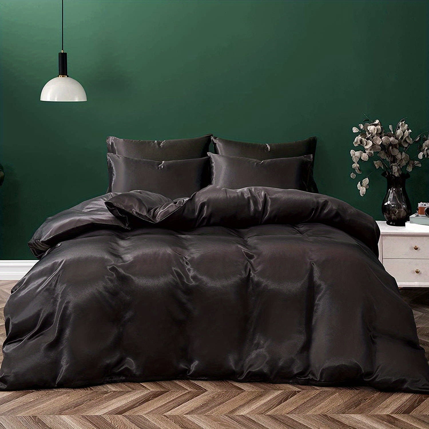 Satin Duvet Cover with Luxurious Look – Comfort and Class