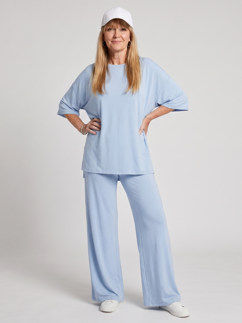 Oversized top s krátkými rukávy a širokými nohavicemi