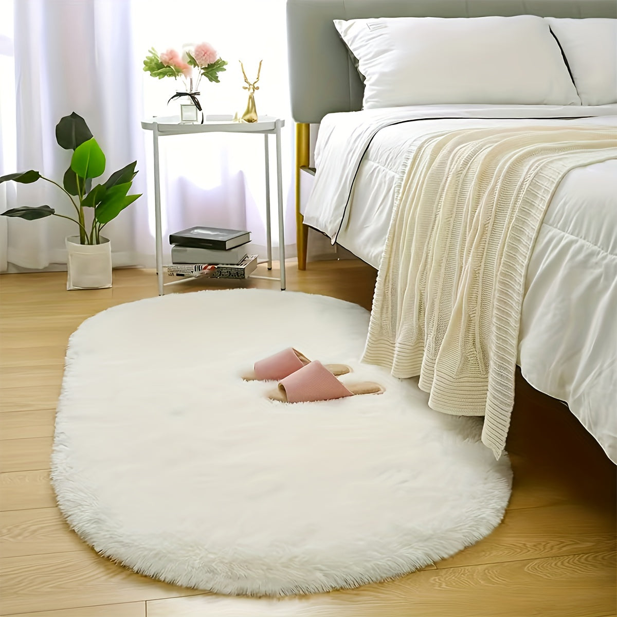 Soft fluffy carpet - oval carpet for bedroom in cream white