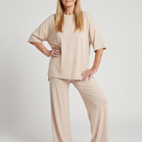 Oversized top s krátkými rukávy a širokými nohavicemi