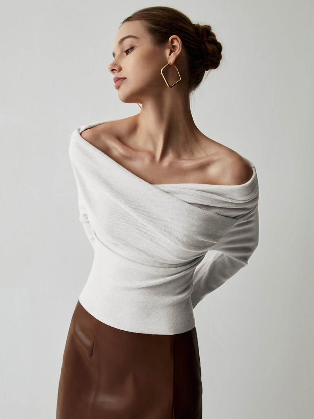 Yasmin – Off-Shoulder Stricktop