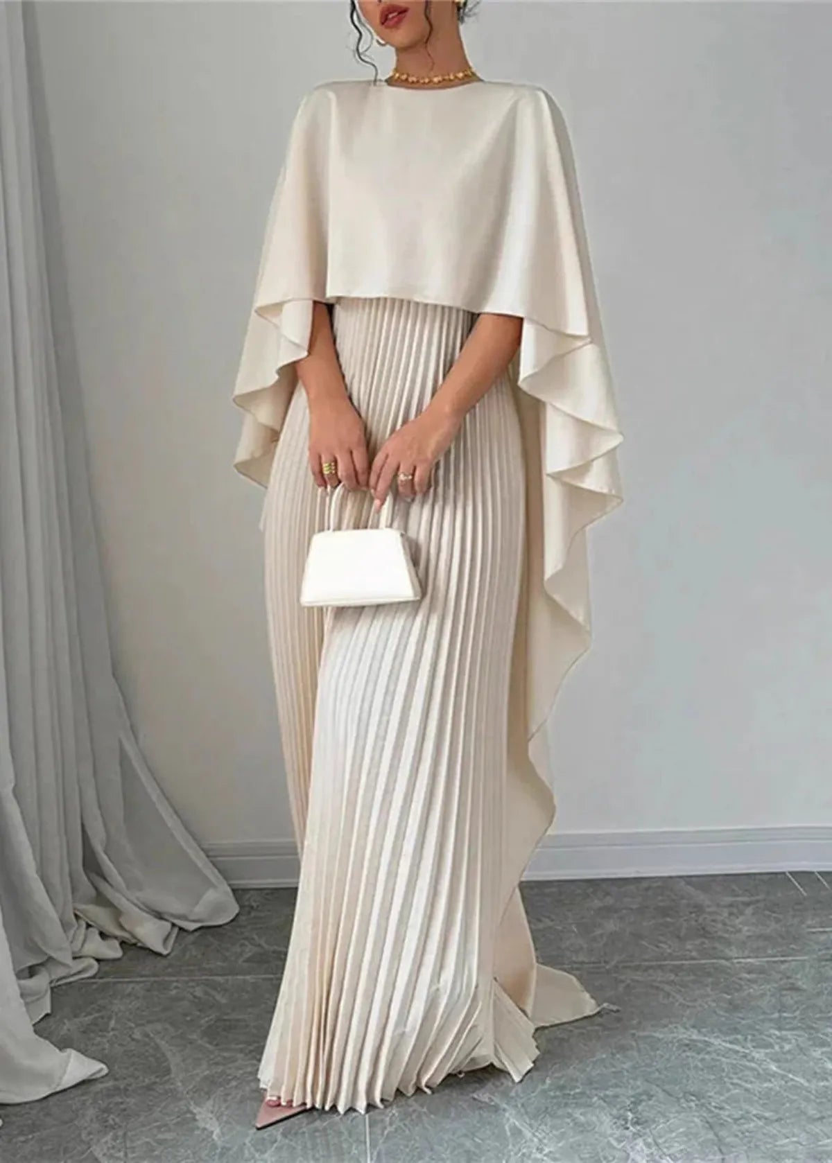 Elegant Pleated Maxi Dress