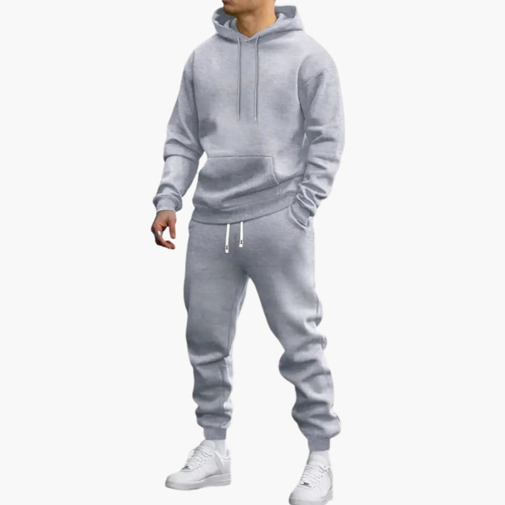 Men's tracksuit set with pullover hoodie and tapered joggers