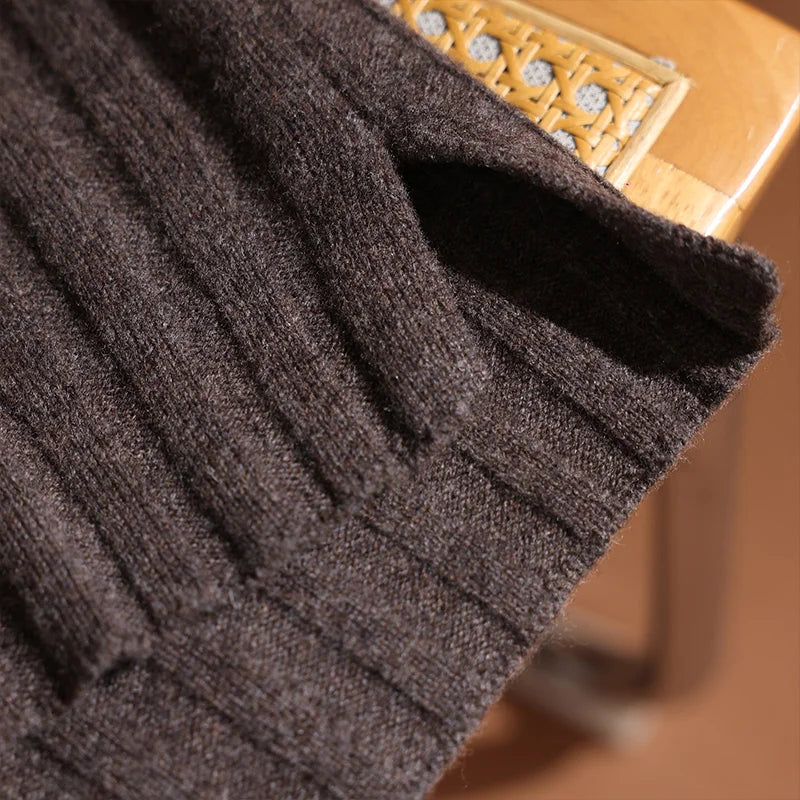 Vera | Women's Merino Wool O-Neck Cable Knit Set