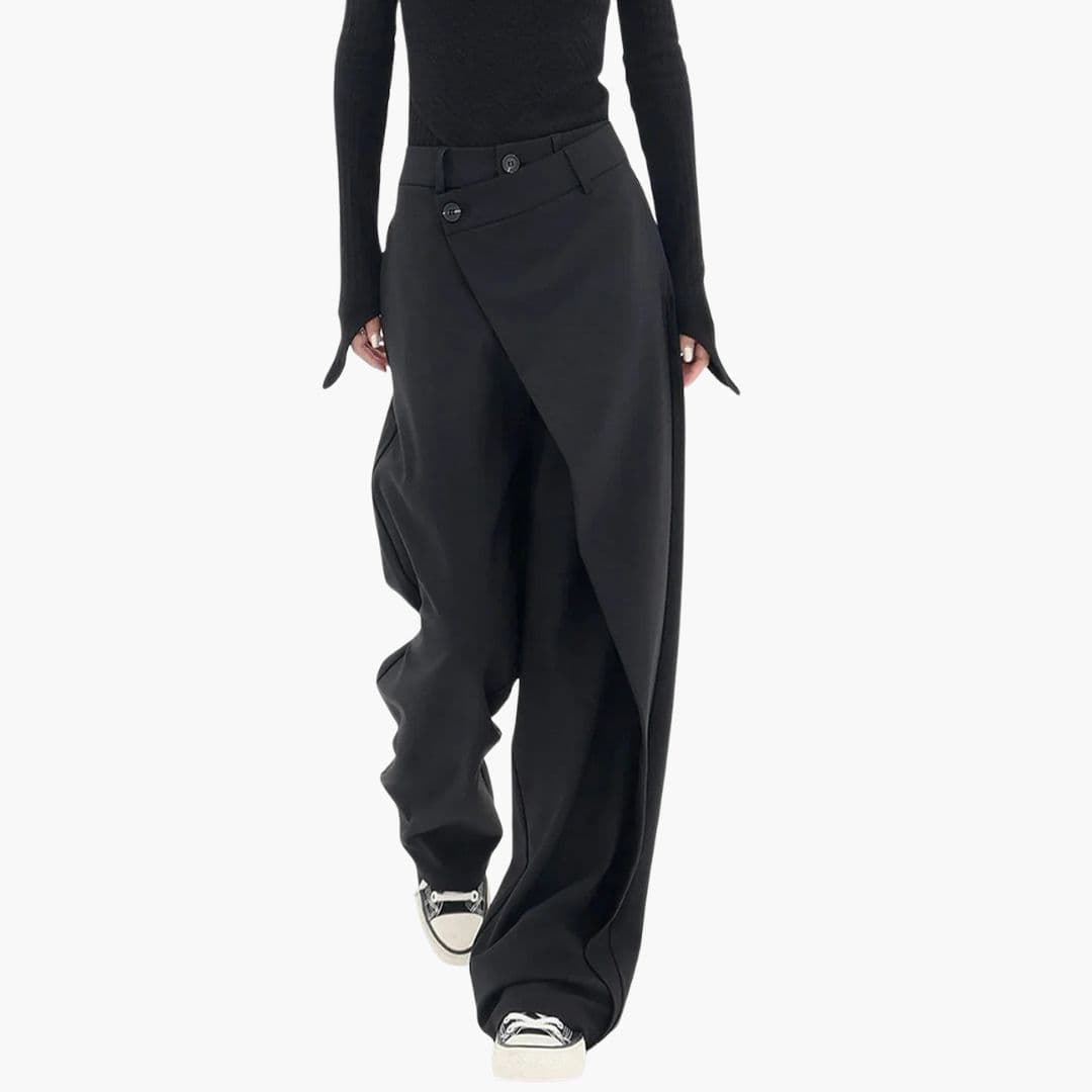 Women's pants with asymmetrical waist
