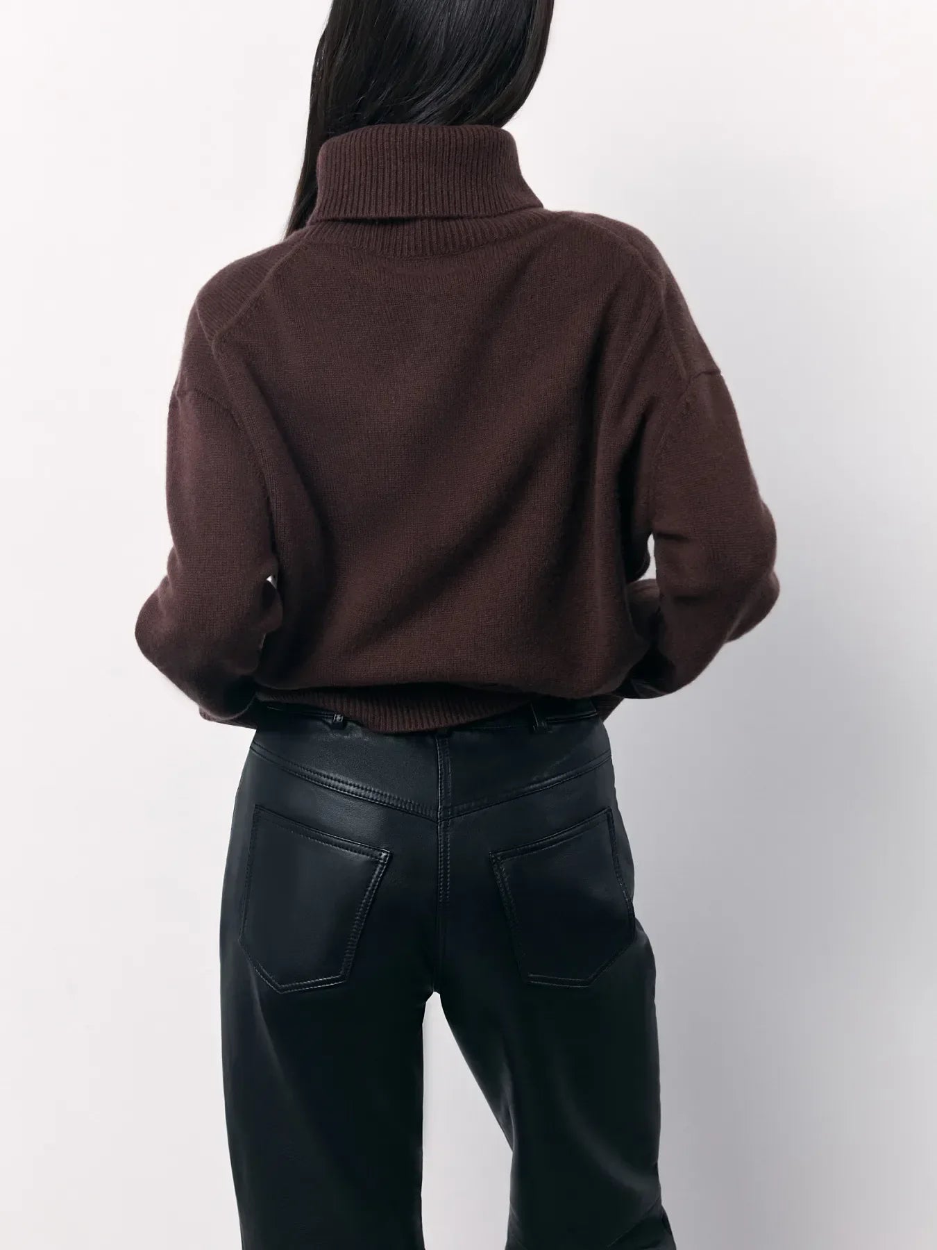 Rouge Comfort | Oversized Turtleneck Knit Sweater