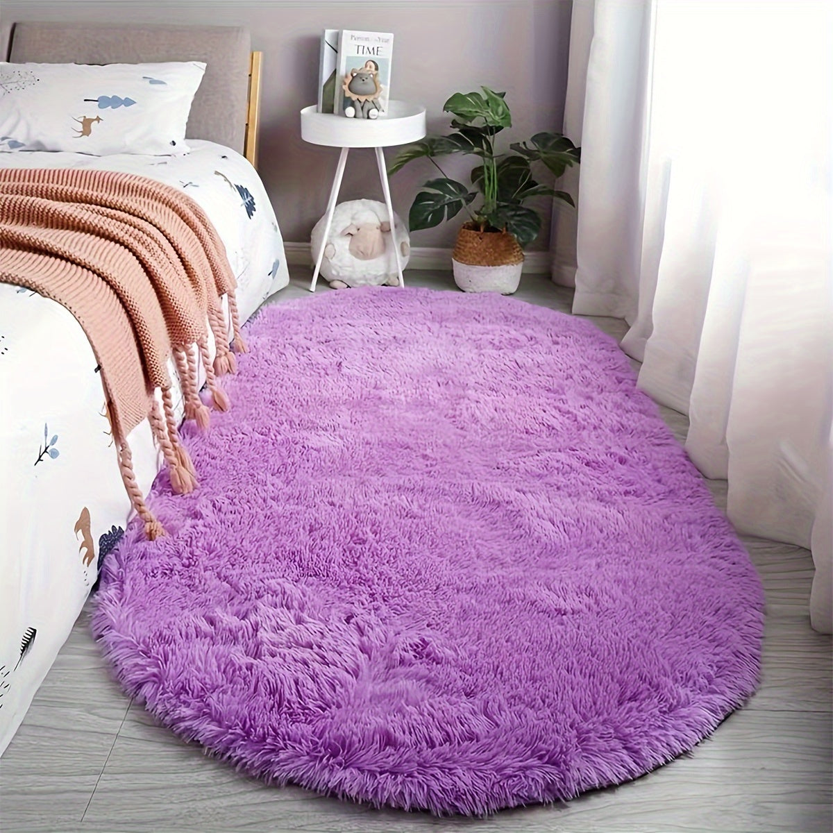 Soft fluffy carpet - oval carpet for bedroom in cream white
