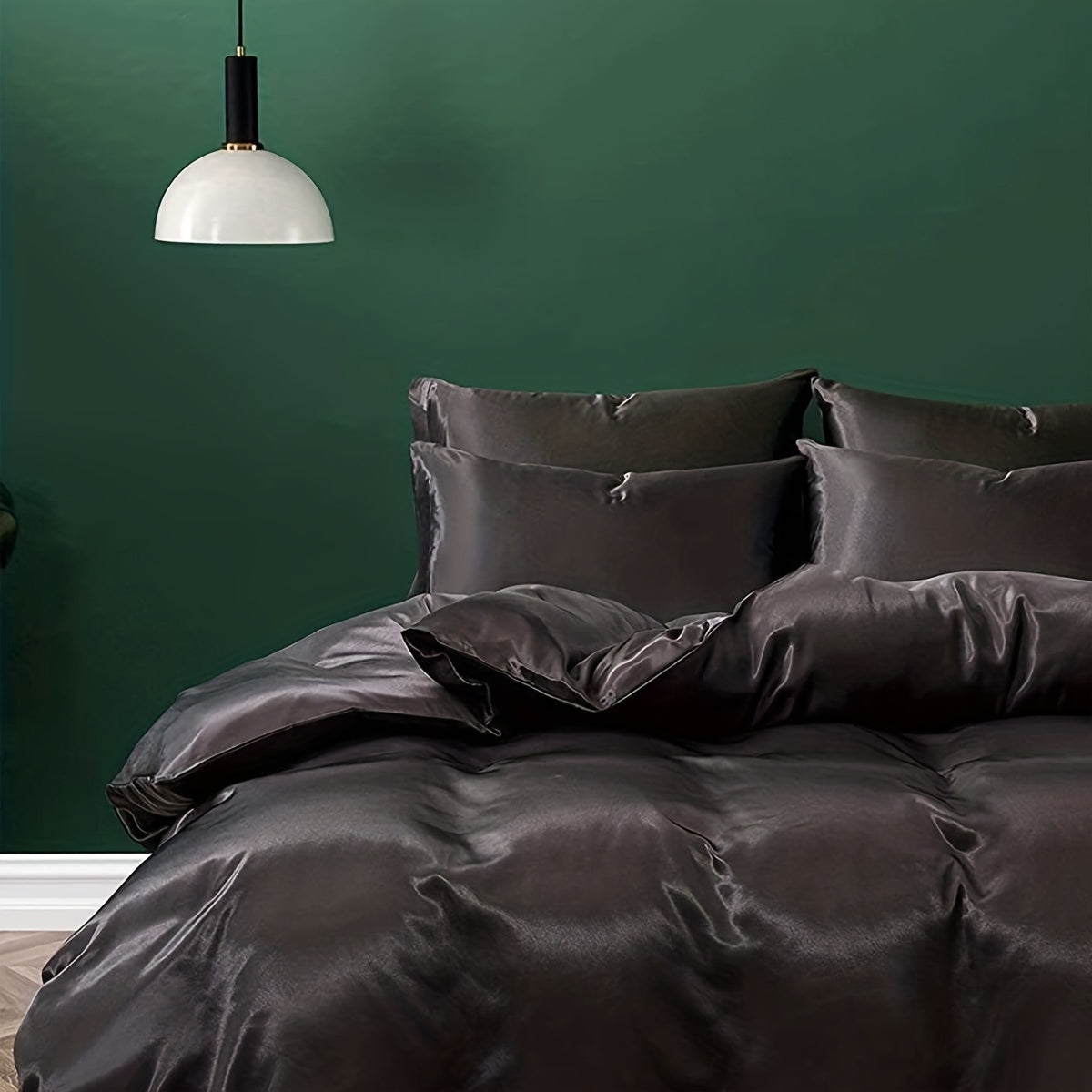 Satin Duvet Cover with Luxurious Look – Comfort and Class