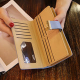 portefeuille avec feuille d'or - Tendance et pratique