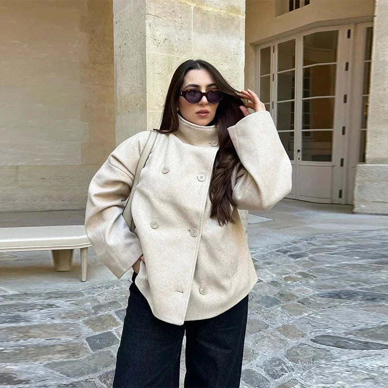 Women's short coat with buttons and stand-up collar