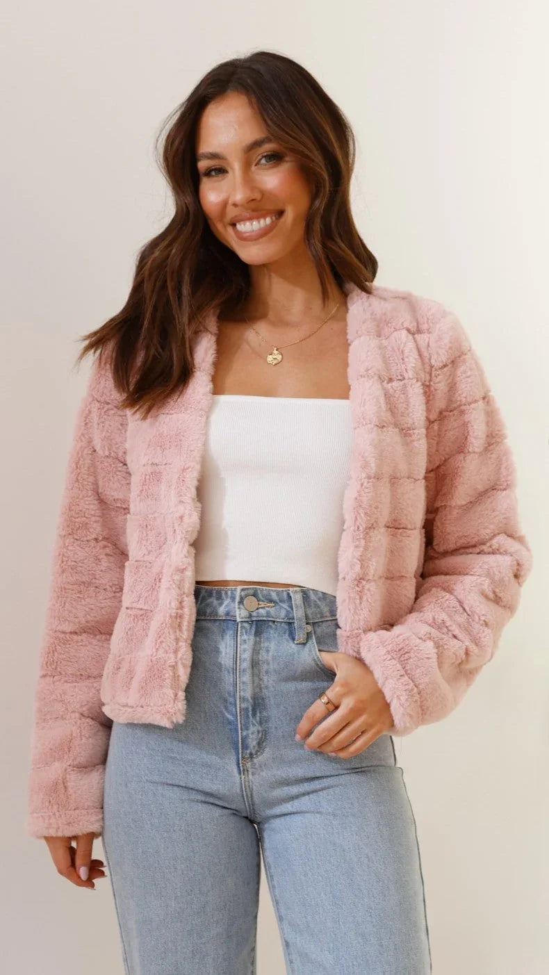 Women's short faux fur jacket with open collar