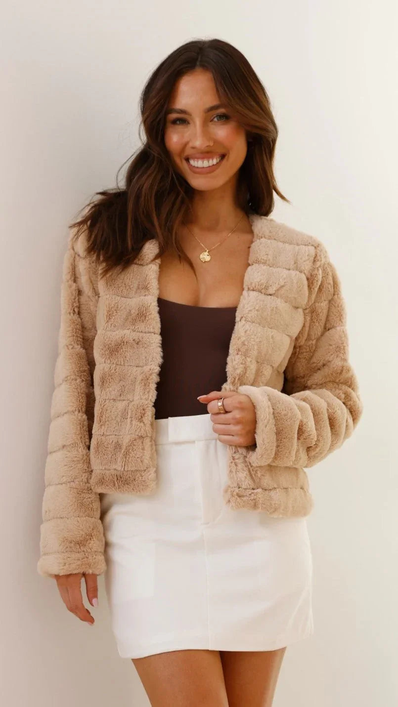 Women's short faux fur jacket with open collar